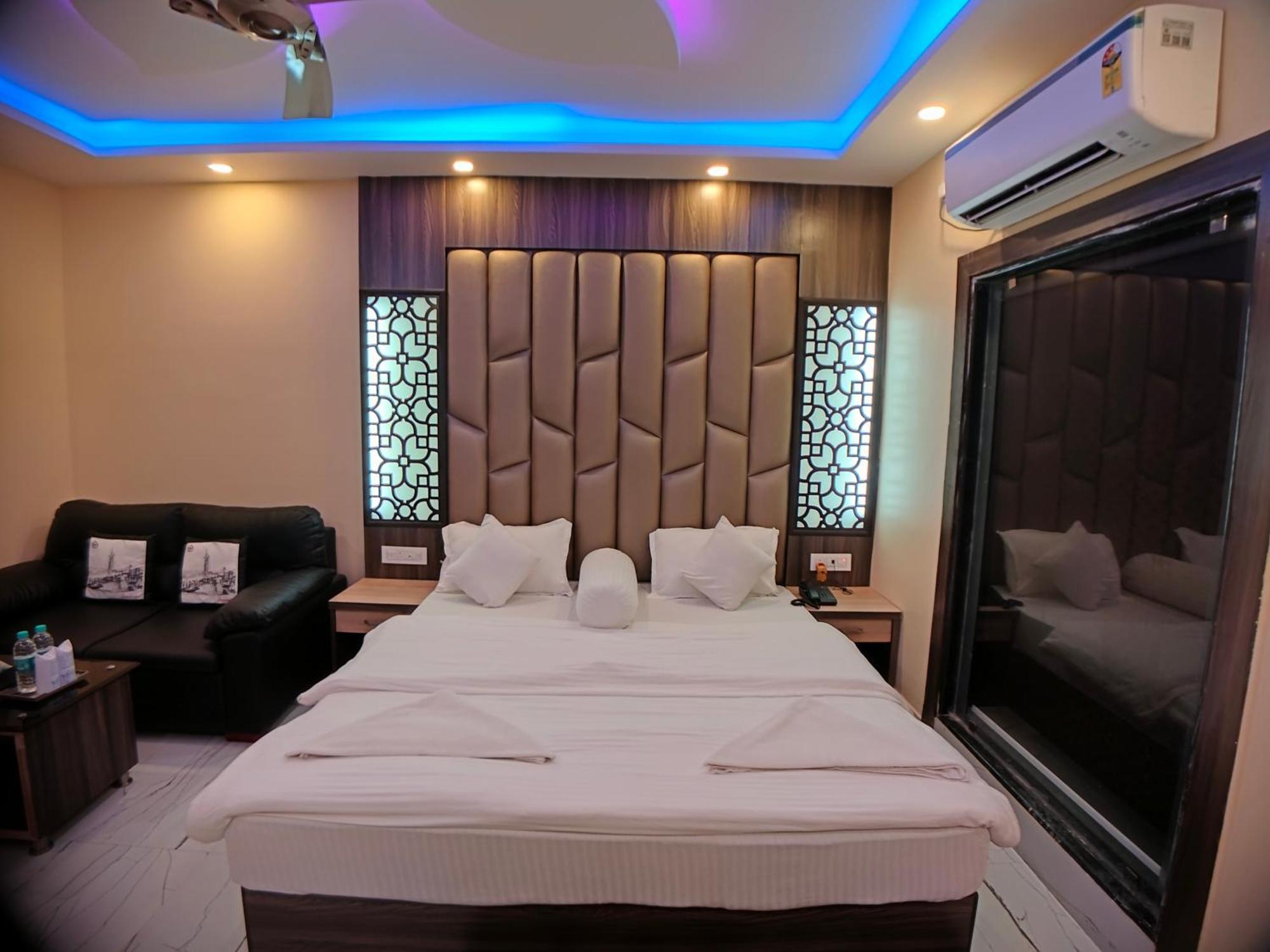 The Triton Beach Resort 曼达莫尼 外观 照片