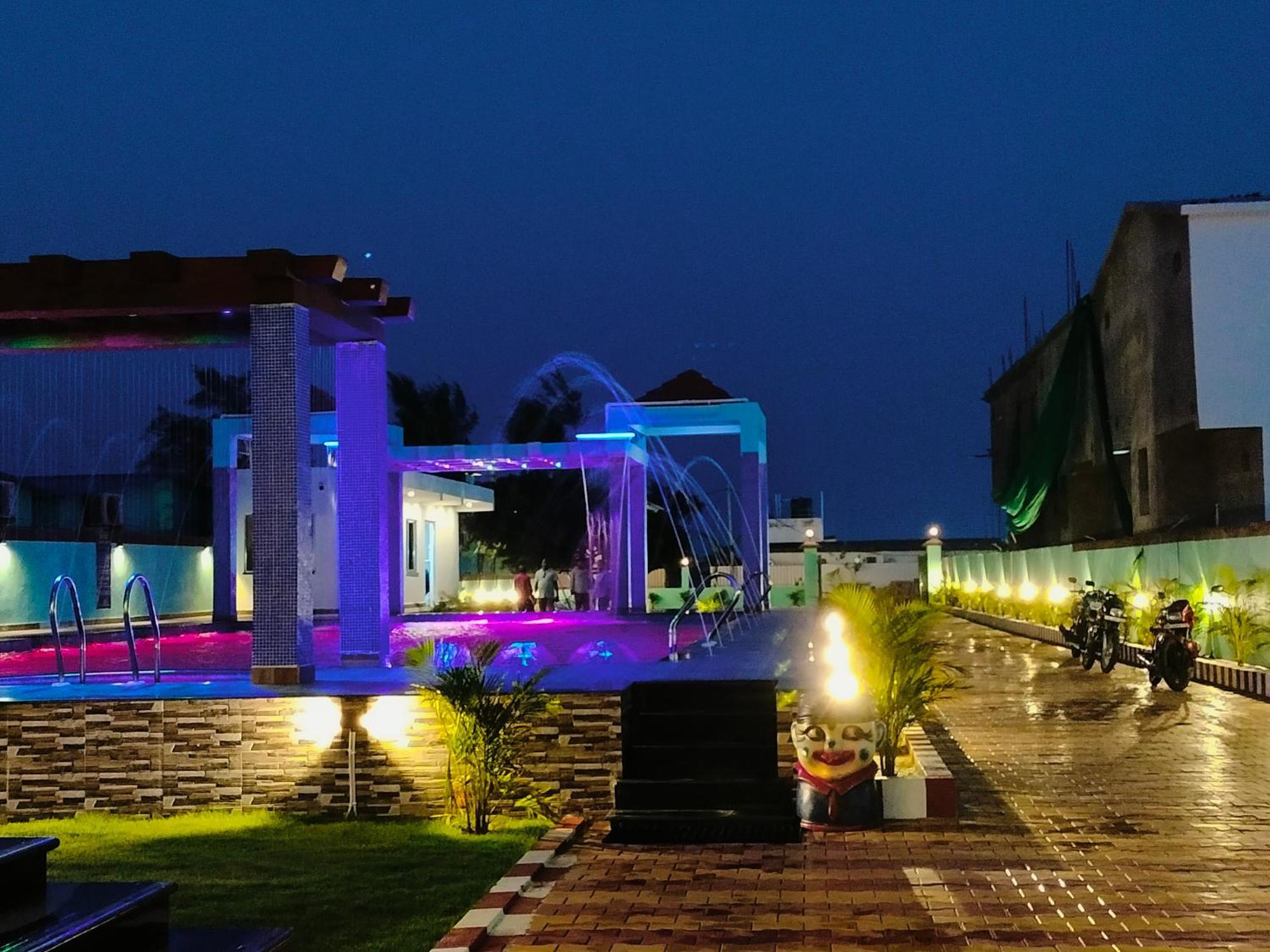 The Triton Beach Resort 曼达莫尼 外观 照片
