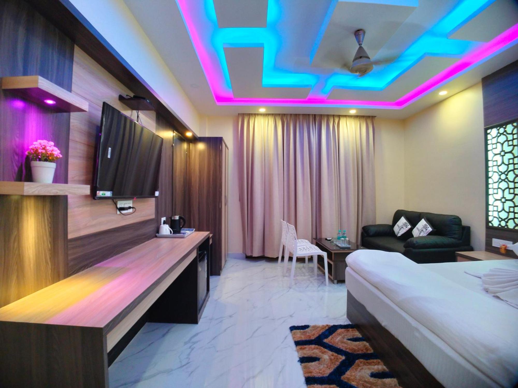 The Triton Beach Resort 曼达莫尼 外观 照片