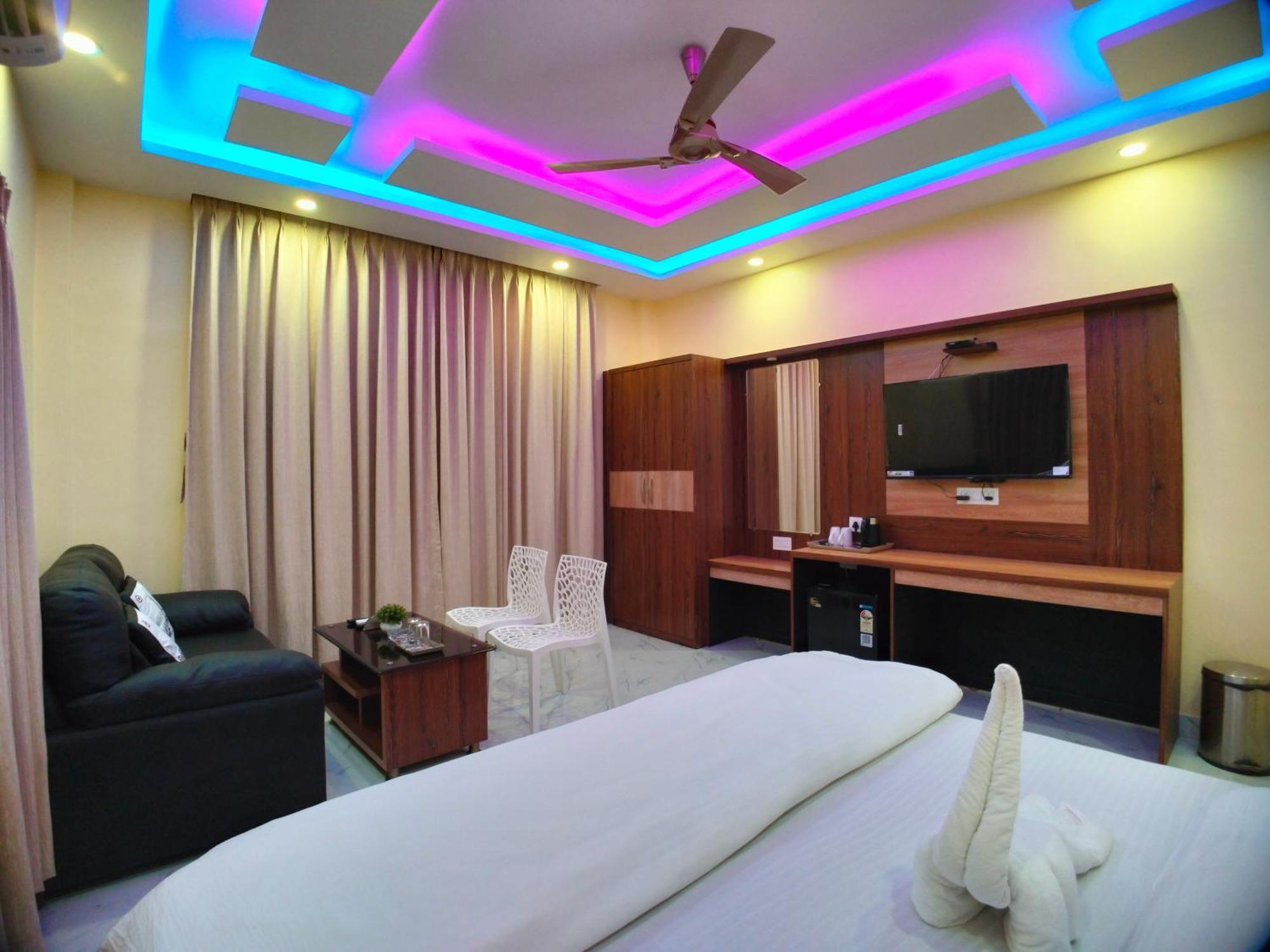 The Triton Beach Resort 曼达莫尼 外观 照片
